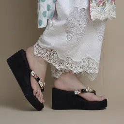 jm looks Women Heels Sandal image 3