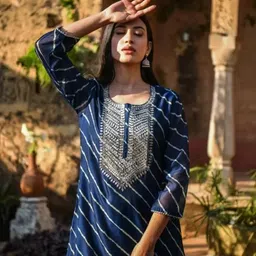 dinaya Women Patchwork Viscose Rayon Straight Kurta-picture-27