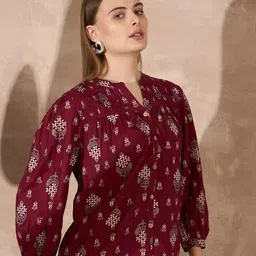 aavira Casual Cuffed Sleeves Printed Women Maroon Top-picture-23