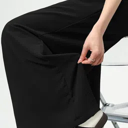 kotty Women Relaxed Black Viscose Rayon Trousers image 4