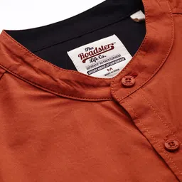 Roadster Men Rust Regular Fit Solid Sustainable Casual Shirt image 3