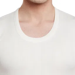 mack jonney VIMAL JONNEY Men White Self-Design Thermal Top image 2