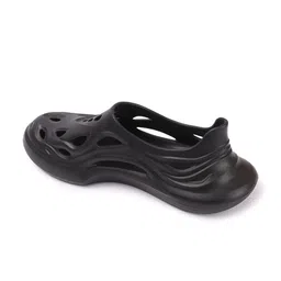 Carlton London Men Rubber Clogs image 4