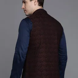Manyavar Men Maroon Printed  Nehru Jacket image 4
