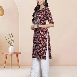 7Threads Women Pack Of 4 Floral Printed Daily Straight Kurtas image 2