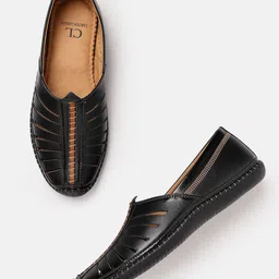 Carlton London Men Cut-Out Mojaris image 1