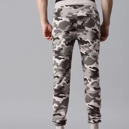 TOM BURG Men Grey Camouflage Printed Track Pants image 3