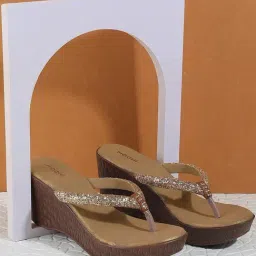 Mochi Women's Antique Gold Thong Wedges-image-33