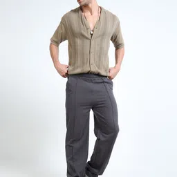 glitchez Men Relaxed-Fit Mid-Rise Track-Pants image 2