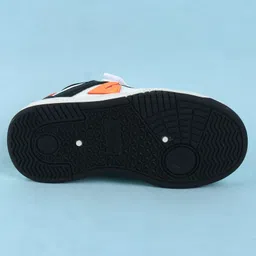 Babyoye Solid Casual Shoes With Velcro Closure - Black image 5