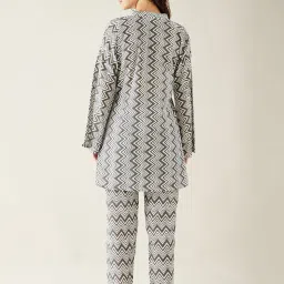 The Kaftan Company White & Grey Printed Kurta With Pyjamas image 2