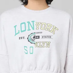 Only Off White Graphic Print Crop Sweatshirt image 4