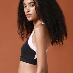 Only Black Round Neck Sports Bra image 3