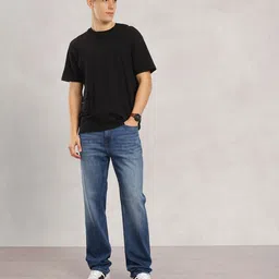 Nautica Men Relaxed Fit Stretchable Jeans image 2