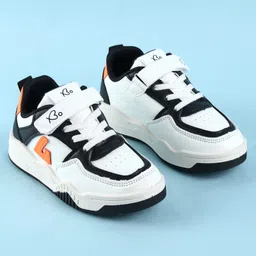 Babyoye Solid Casual Shoes With Velcro Closure - Black image 2