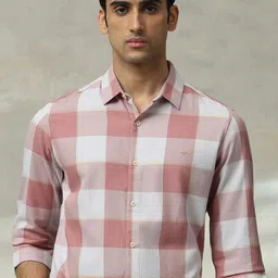 Mufti Men Slim Fit Spread Collar Buffalo Checked Cotton Casual Shirt-picture-29