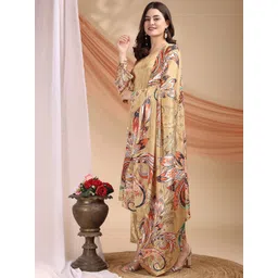 DIVASTRI Women Floral Printed Kurta with Trousers & Dupatta image 2