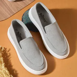 The Roadster Lifestyle Co.Men Perforations Round Toe Sneakers Shoes-picture-23