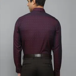 Louis Philippe Gods & Kings Purple Cotton Regular Fit Printed Shirt image 2
