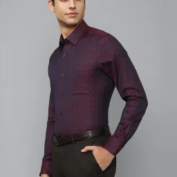 Louis Philippe Gods & Kings Purple Cotton Regular Fit Printed Shirt image 3