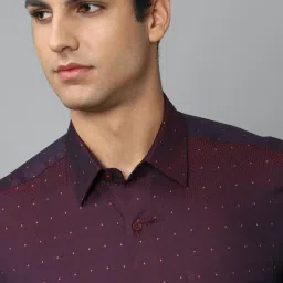 Louis Philippe Gods & Kings Purple Cotton Regular Fit Printed Shirt image 4