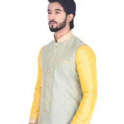 Manyavar Green Self Print Ethnic Jacket image 3