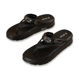 Ginger by Lifestyle Women's Black Flip-Flop image 5