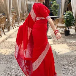 Lyzoo Woven Design Zari Handloom Saree image 4