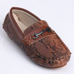 Cute Walk by Babyhug Slip On Formal Shoes- Brown image 3