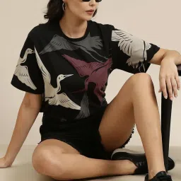 Difference of Opinion Black Graphic Print T-shirt image 4