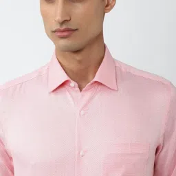 Van Heusen Pink Cotton Regular Fit Self Pattern Shirt image 4