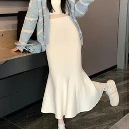 StyleCast Women Solid Casual Flared Midi A-Line Skirt image 4