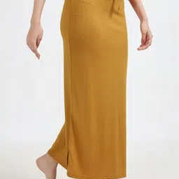 IndianRang Mermaid Fit 4-Way Stretchable Saree Shapewear image 4