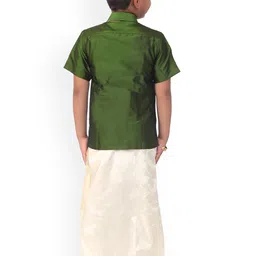 Thala-thalapathy Boys Green & Off-White Solid Shirt and Veshti With Gift Set image 3