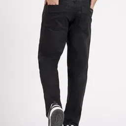 Red Tape Men Mid-Rise Stretchable Baggy Denim Jeans image 4