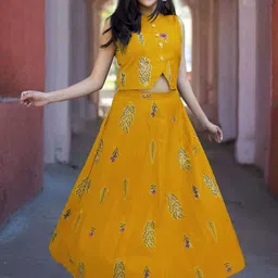 KALINI Printed Round Neck Waistcoat With Skirt Co-Ords-picture-13