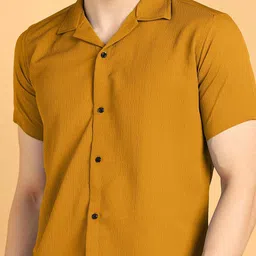COMBRAIDED Men Yellow Polycotton Casual Short Sleeves Shirt-image-92