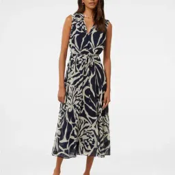 Forever New Barbara Petite Sleeveless Pleated Midi Dress-image-17