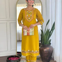 Siya Fashion Floral Embroidered Thread Work Chanderi Silk Kurta With Trousers & Dupatta image 3