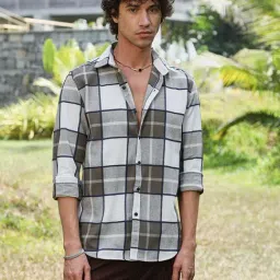 Campus Sutra Green Regular Fit Checks Shirt-image-39