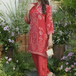 AUTUMN LANE Printed Mandarin Collar Neck Top With Trousers Co-Ords image 3