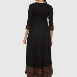 YASH GALLERY Black Printed Flared Kurta image 2