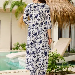 BAPS Women Floral Printed Regular Kurta with Trousers & With Dupatta image 3