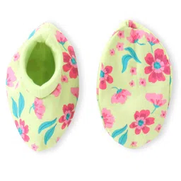 Babyhug 100% Cotton Mittens & Booties Set Floral Print - Yellow image 3