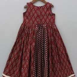 Kidotsav Girls Ethnic Motifs Printed Round Neck Fit & Flare Dress image 3