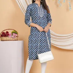 KALINI Abstract Printed Straight Kurta image 2