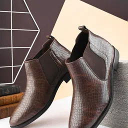 The Roadster Lifestyle Co. Men High Top Textured Chelsea Boots-picture-35