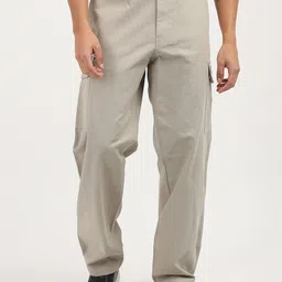 Calvin Klein Jeans Men Straight Fit Mid-Rise Trousers-picture-12