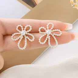 VAGHBHATT Gold-Plated Pearls Beaded Floral Shaped Studs image 4