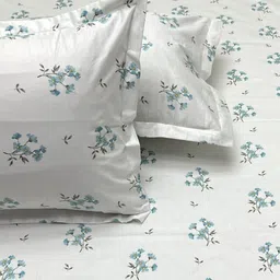 Pure Decor Blue & White Floral 350 TC Queen Bedsheet Set- 2.28 m x 2.54 m image 5